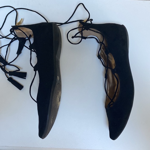 BCBG Black Faux Suede Pointy Toe Crisscross Lace Up Flats Size 8 - Picture 14 of 16